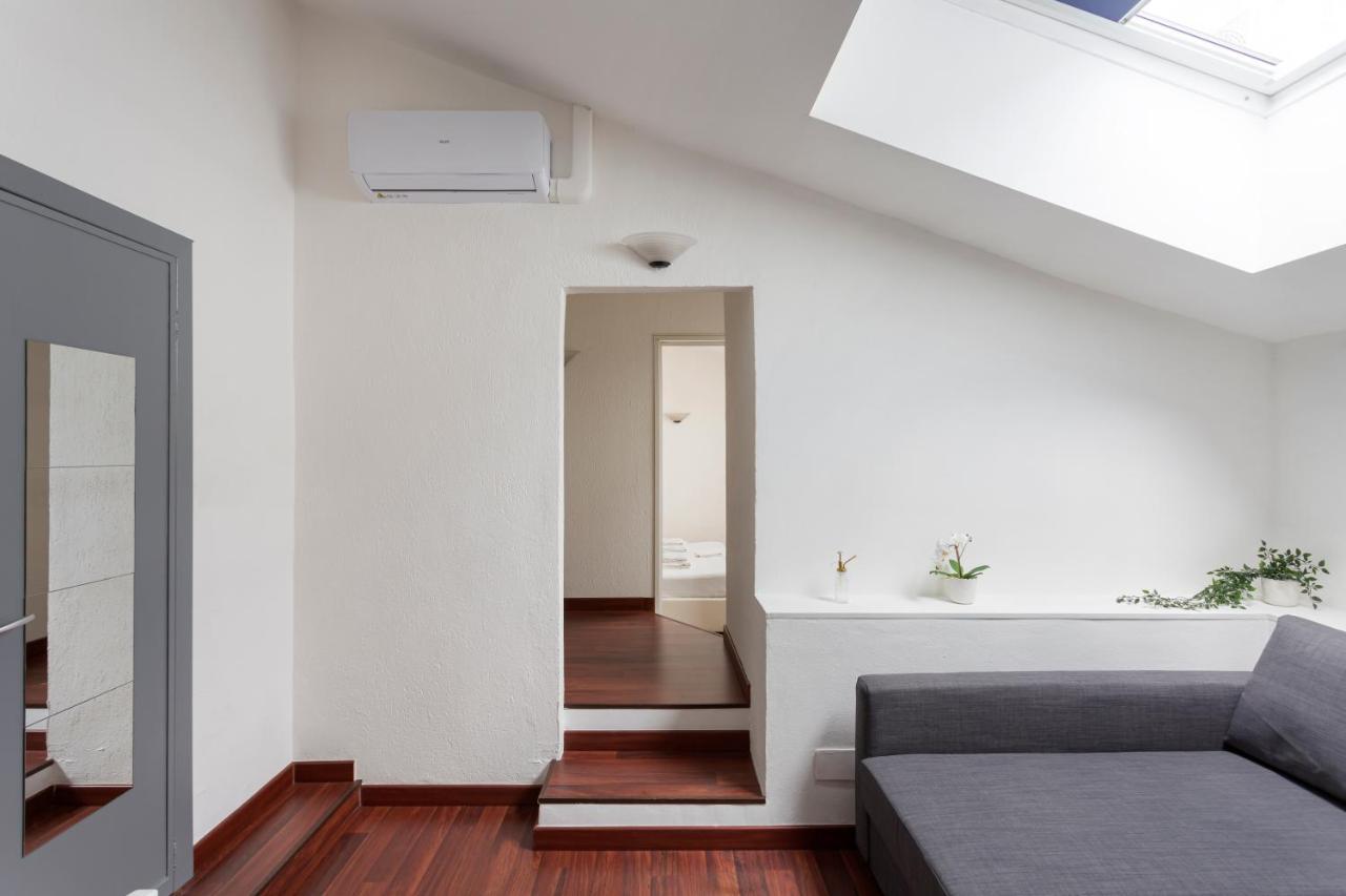 1 Bedroom & 1 Living Room Apt - Duomo 5 Milano Dış mekan fotoğraf