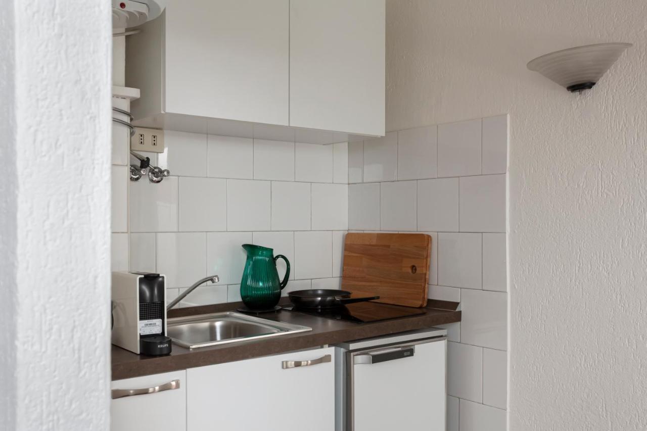 1 Bedroom & 1 Living Room Apt - Duomo 5 Milano Dış mekan fotoğraf