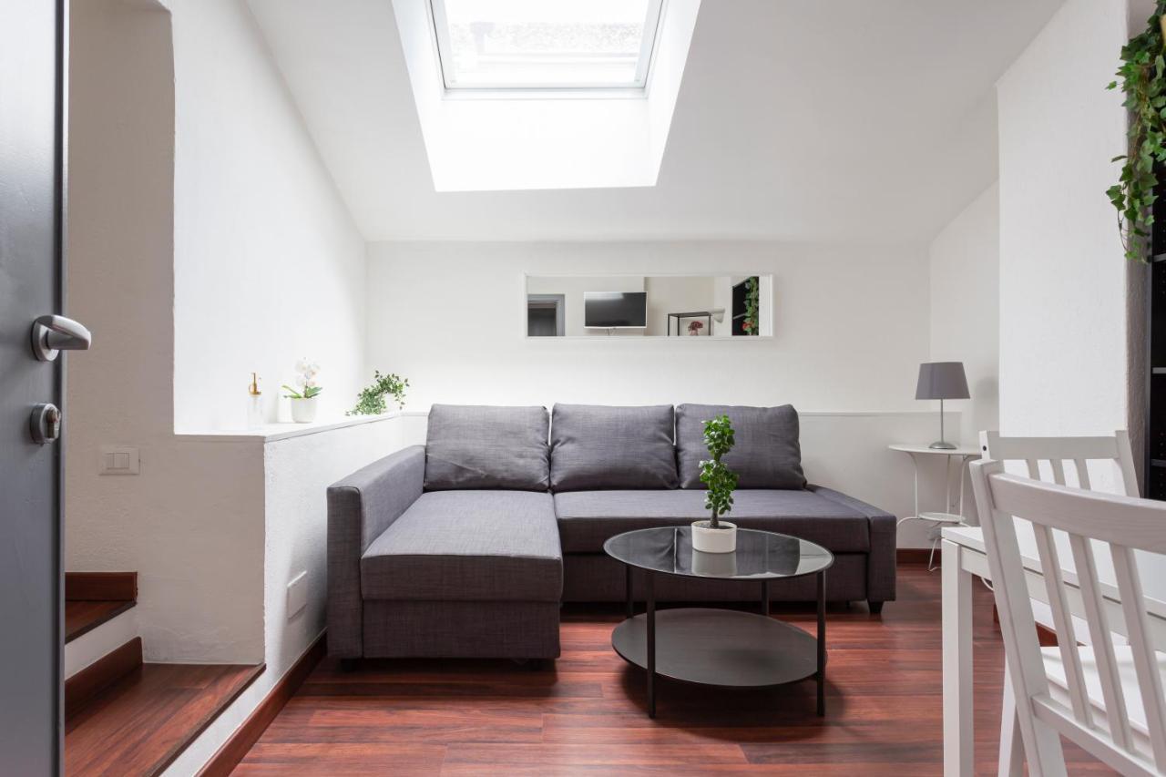 1 Bedroom & 1 Living Room Apt - Duomo 5 Milano Dış mekan fotoğraf